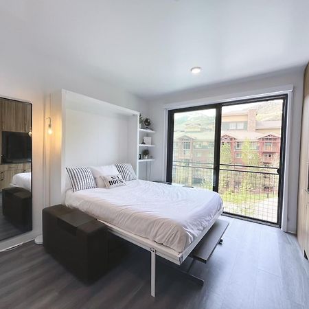 بارك سيتي Slope Side Studio In The Heart Of Canyons Village With Heated Pool & Hot Tub! المظهر الخارجي الصورة