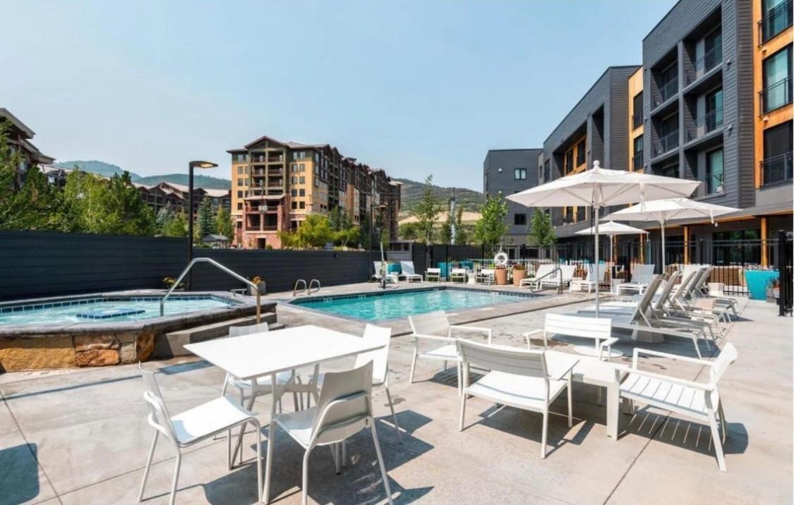 بارك سيتي Slope Side Studio In The Heart Of Canyons Village With Heated Pool & Hot Tub! المظهر الخارجي الصورة